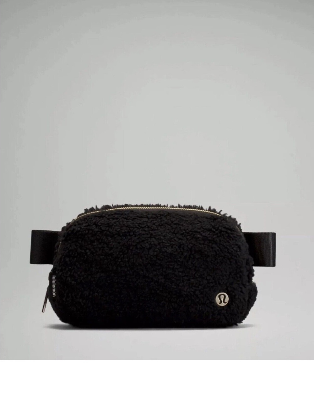 Lululemon Everywhere Belt Bag 1L in Fleece Black Sherpa